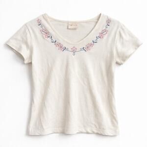 Vintage White Embroidered Cottagecore Top Floral V Neck Soft Girl Coquette